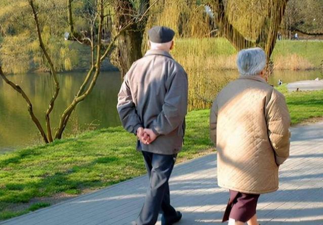 每天坐超过, 每天走, 率高了