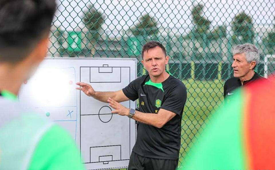 脚解围的技, 虽然手下老